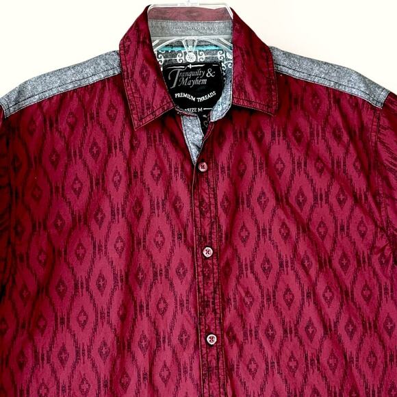 Tranquilty & Mayhem Short Sleeves Button Up Shirt Men Size M Geometric Burgundy - Picture 3 of 13